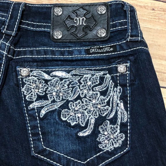 Miss Me Denim - Miss Me Signature Cuffed Capri Size 26 Preowned
